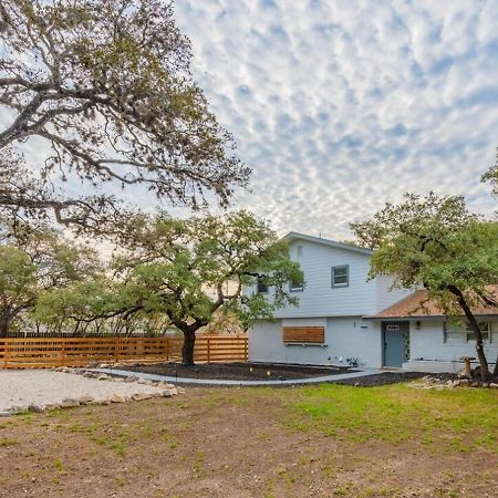 Luxurious Home With Hot Tub & Tree Deck By 6Flags San Antonio Dış mekan fotoğraf