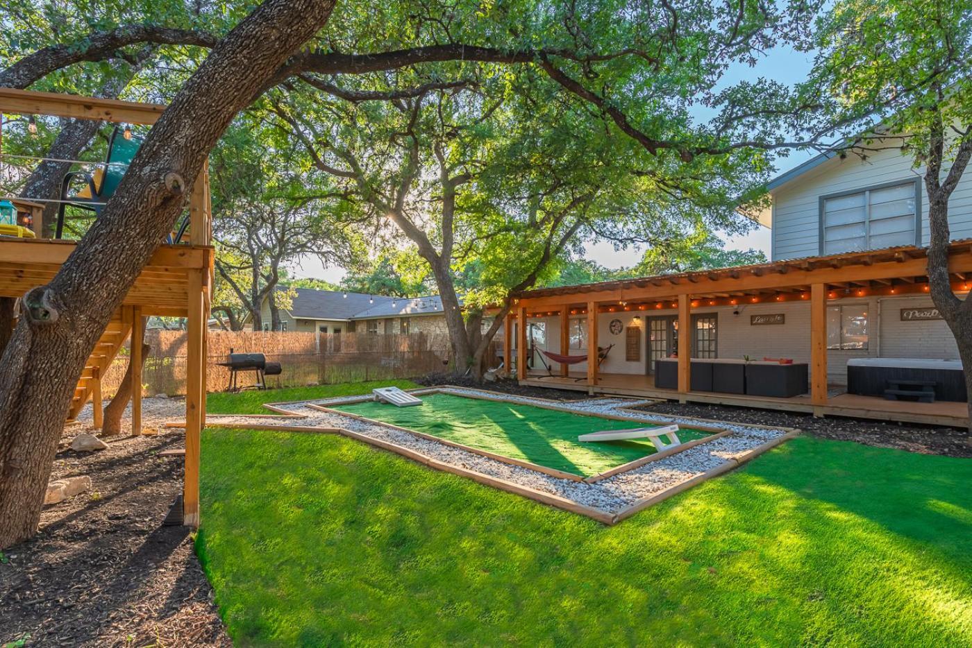 Luxurious Home With Hot Tub & Tree Deck By 6Flags San Antonio Dış mekan fotoğraf