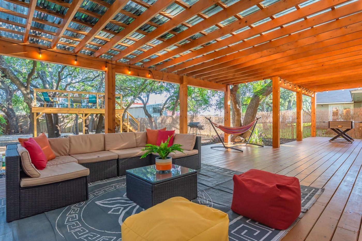 Luxurious Home With Hot Tub & Tree Deck By 6Flags San Antonio Dış mekan fotoğraf
