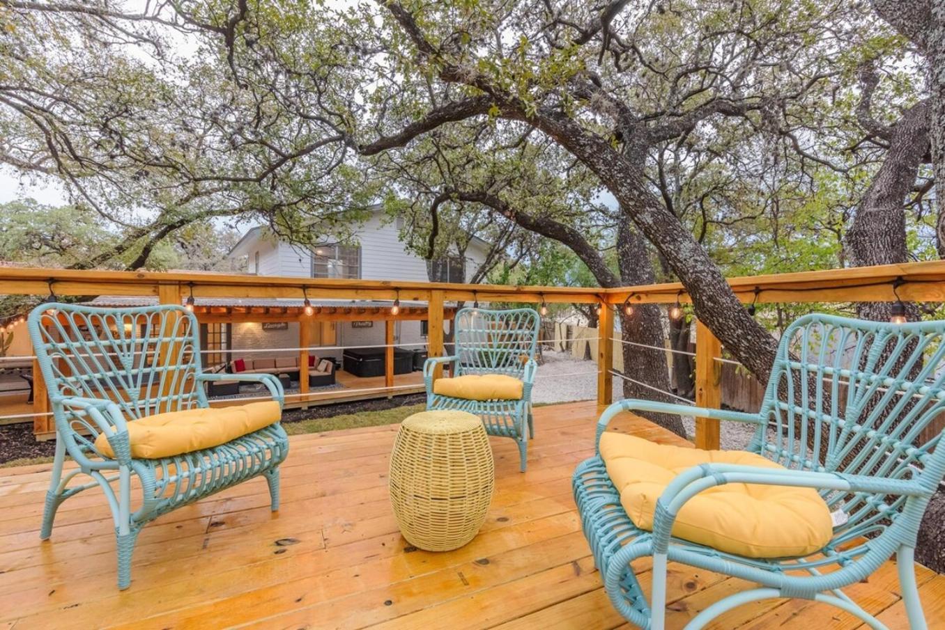 Luxurious Home With Hot Tub & Tree Deck By 6Flags San Antonio Dış mekan fotoğraf